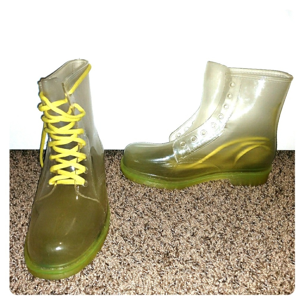 Yellow jelly boots